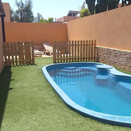 Casa Pitaya, acogedora, con piscina, fibra óptica La Oliva Exterior foto