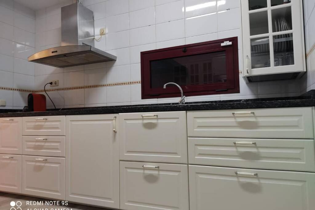 Casa Pitaya, acogedora, con piscina, fibra óptica La Oliva Exterior foto