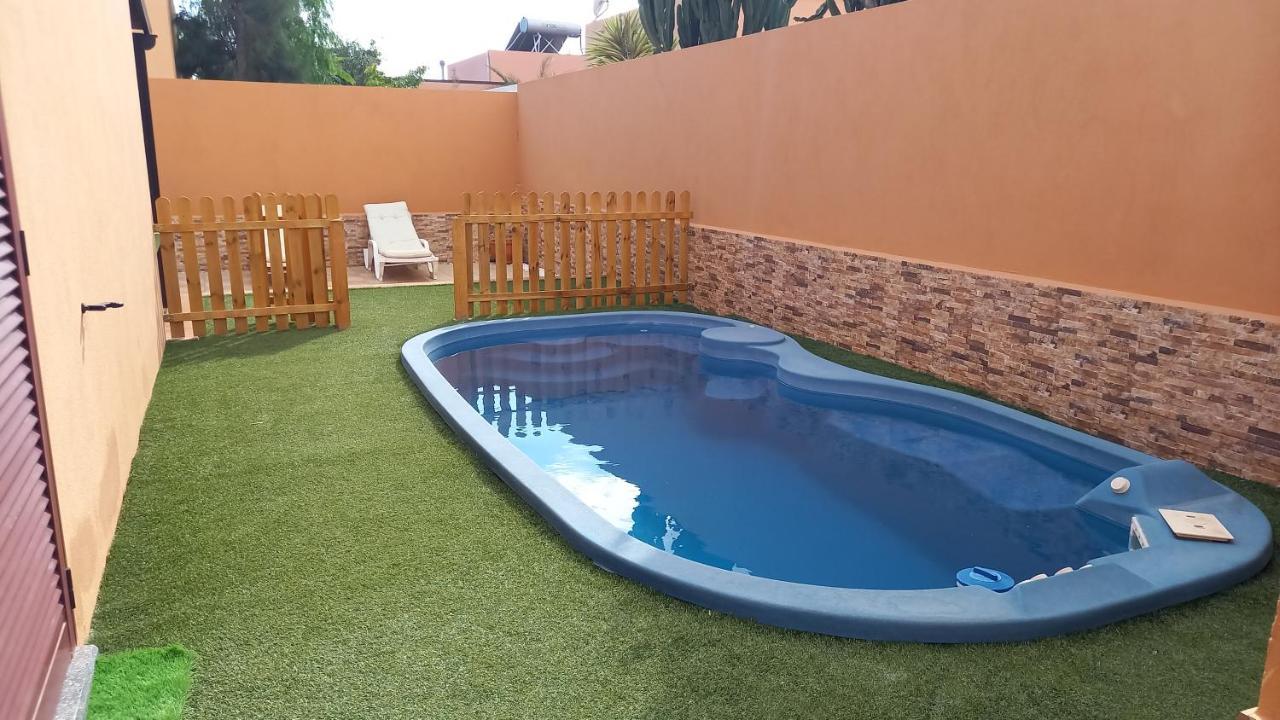 Casa Pitaya, acogedora, con piscina, fibra óptica La Oliva Exterior foto