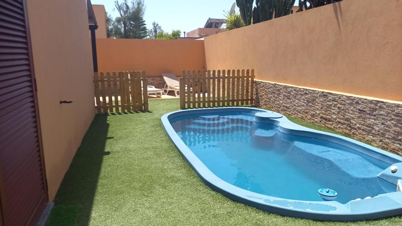 Casa Pitaya, acogedora, con piscina, fibra óptica La Oliva Exterior foto
